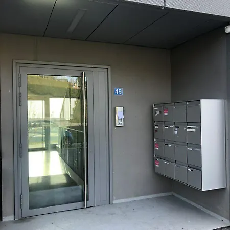 Dans Les De Lausanne 08 Apartamento *